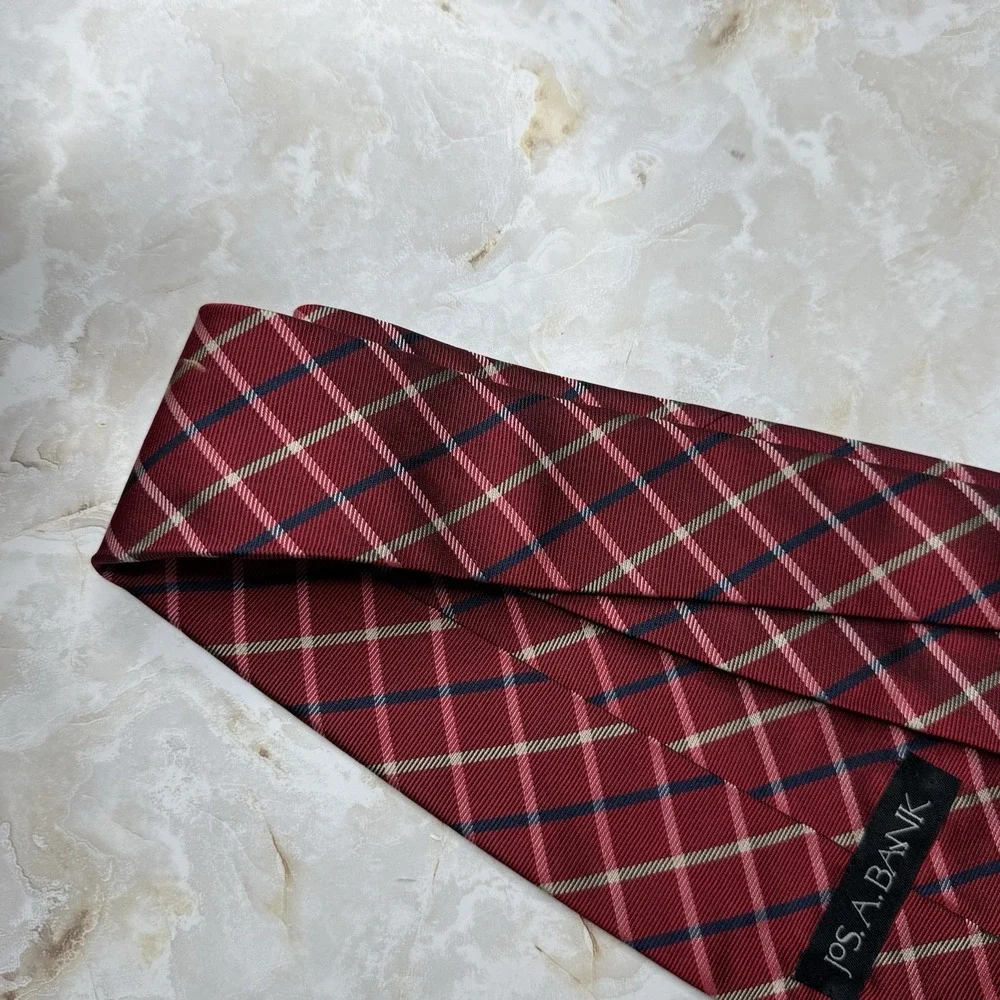 NWOT Jos. A. Bank Men's Silk Necktie‎ Red Blue Green Plaid 3 3/4 x 59